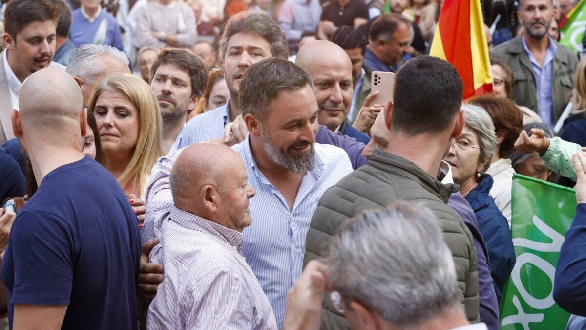 Santiago Abascal, vitoreado en Alicante