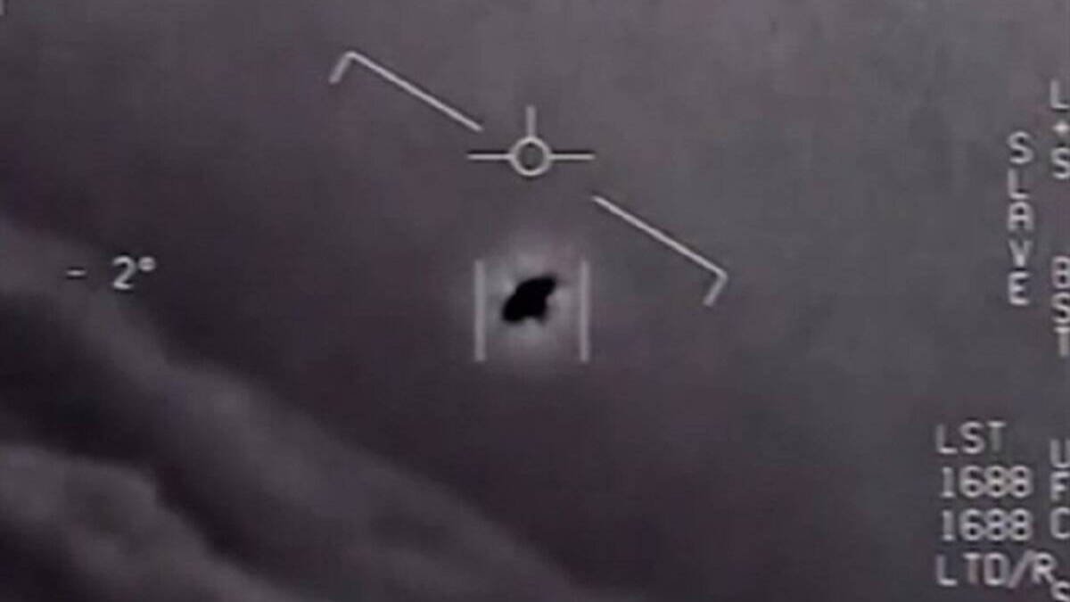 Imagen de un objeto volante no identificado en el cielo de Estados Unidos.