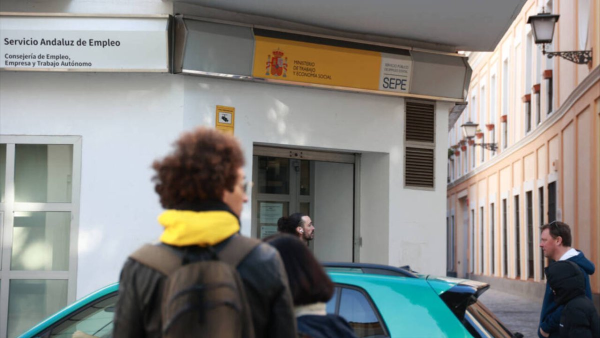 Oficina de empleo en Sevilla.