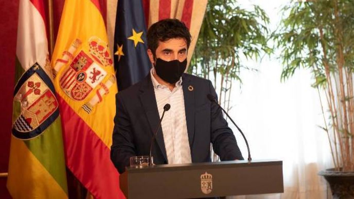 El consejero de Transición Ecológica de La Rioja, Álex Dorado.