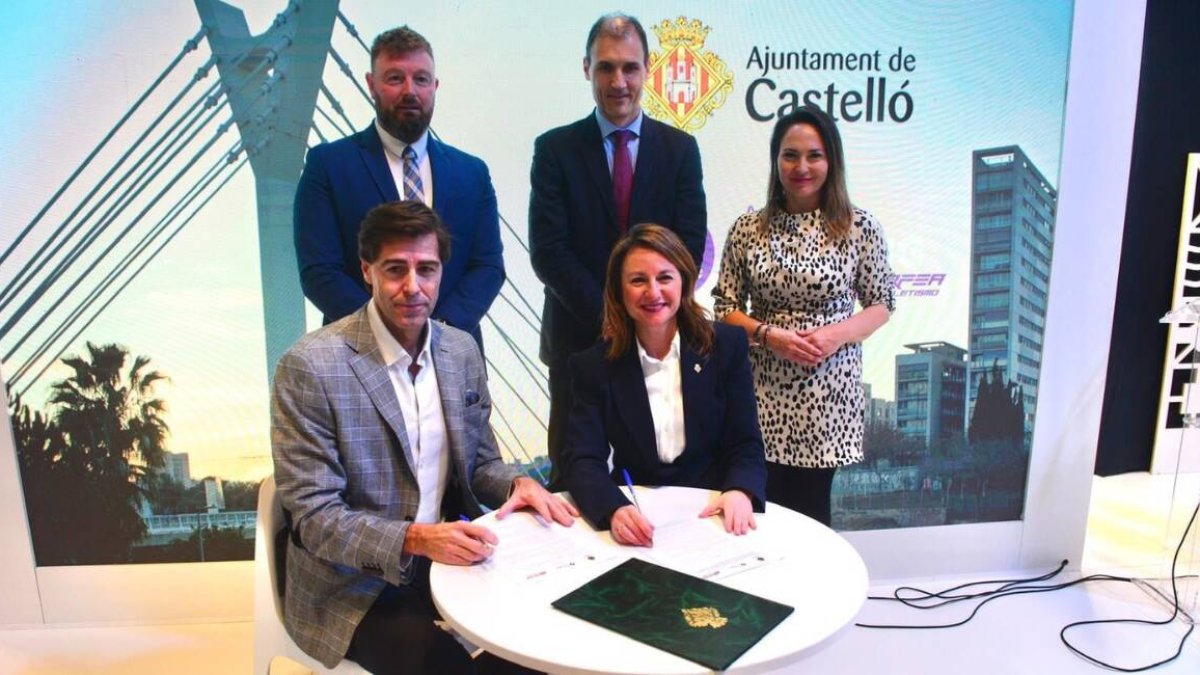 Firma de la declaración de intenciones para que Castelló se una al movimiento Active Runnig Cities