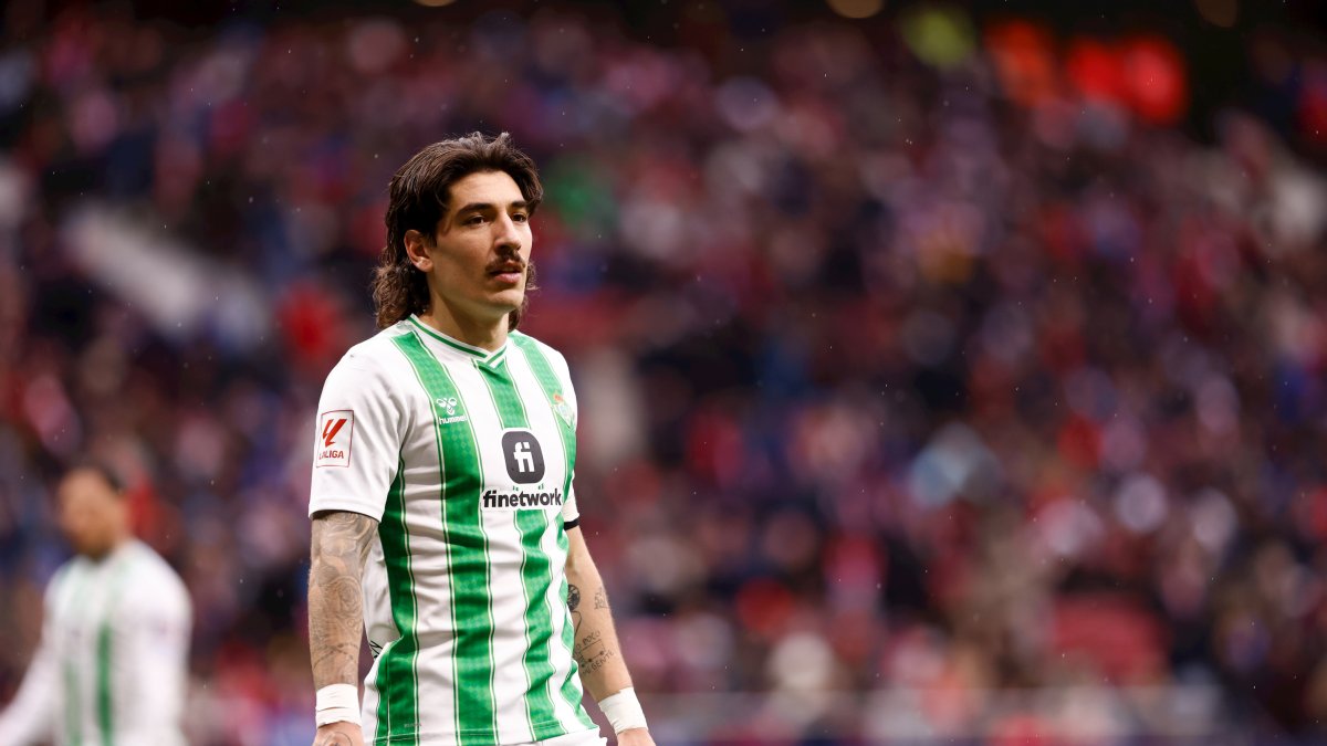 Héctor Bellerín, durante un partido con el Betis.