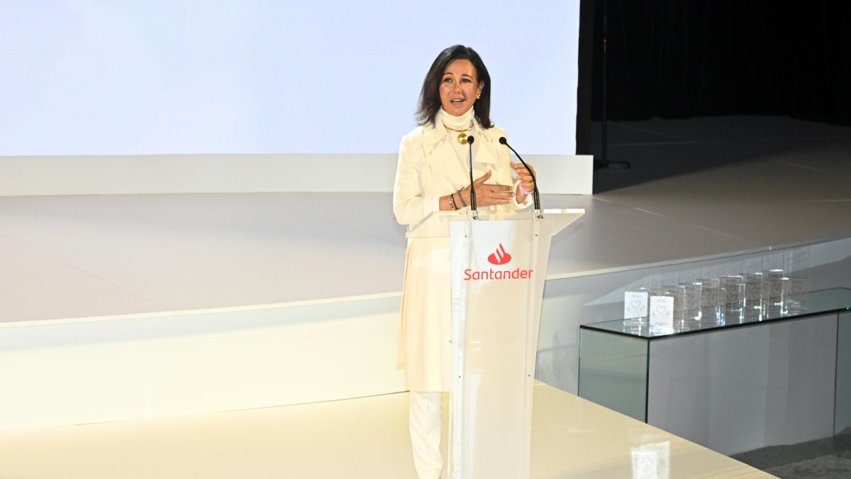 Ana Patricia Botín, presidenta de Banco Santander. 
BANCO SANTANDER;PREMIOS;ACTO;ANA BOTIN;11 JUNIO 2024
José Oliva / Europa Press
(Foto de ARCHIVO)
11/6/2024