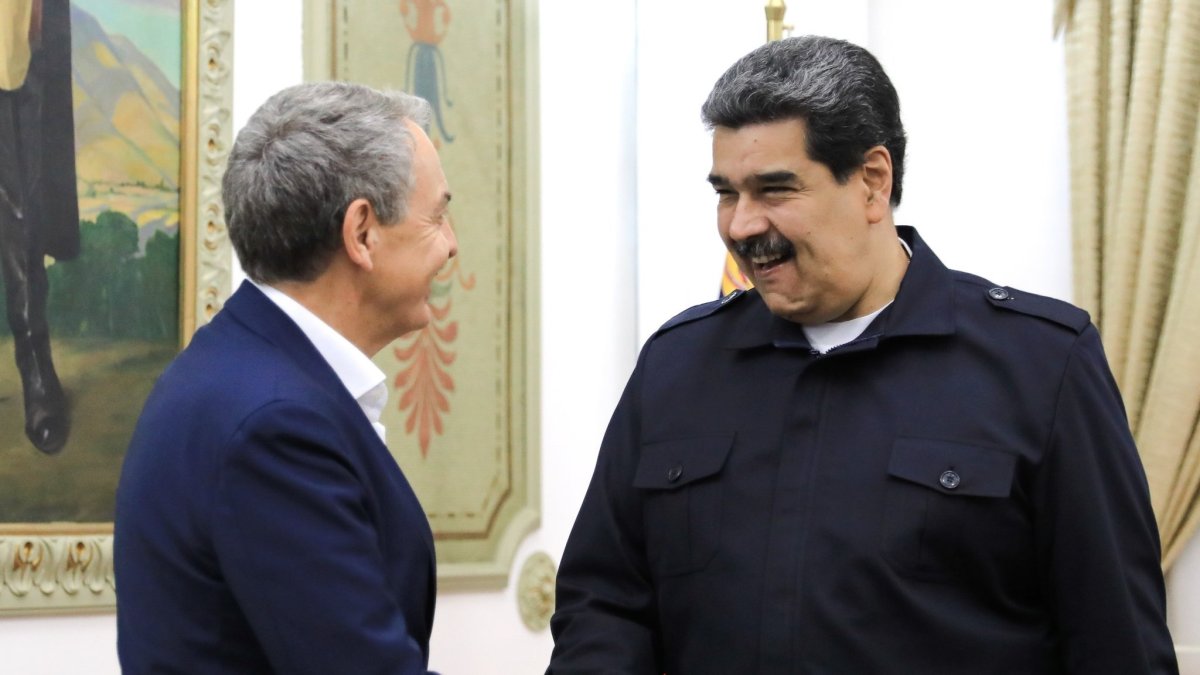 Venezuela, cơ hội cuối cùng: Maduro dính líu đến gian lận bầu cử với Zapatero là người bảo lãnh