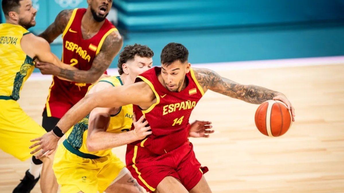 Willy Hernangómez durante el Australia-España de los Juegos Olímpicos de París
FIBA
27/7/2024