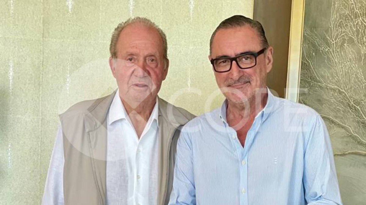 El Rey Juan Carlos y Carlos Herrera, en una imagen de enero de 2022.