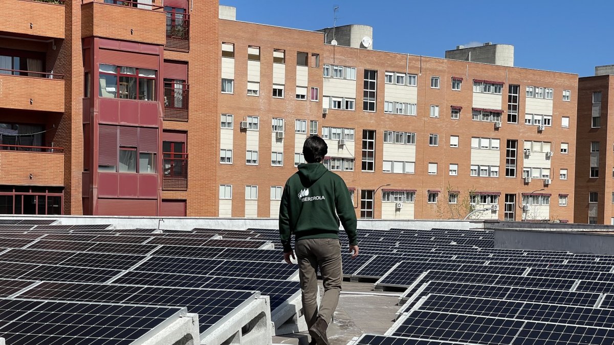 Iberdrola da acceso a 100.000 hogares al autoconsumo a través de sus Comunidades Solares