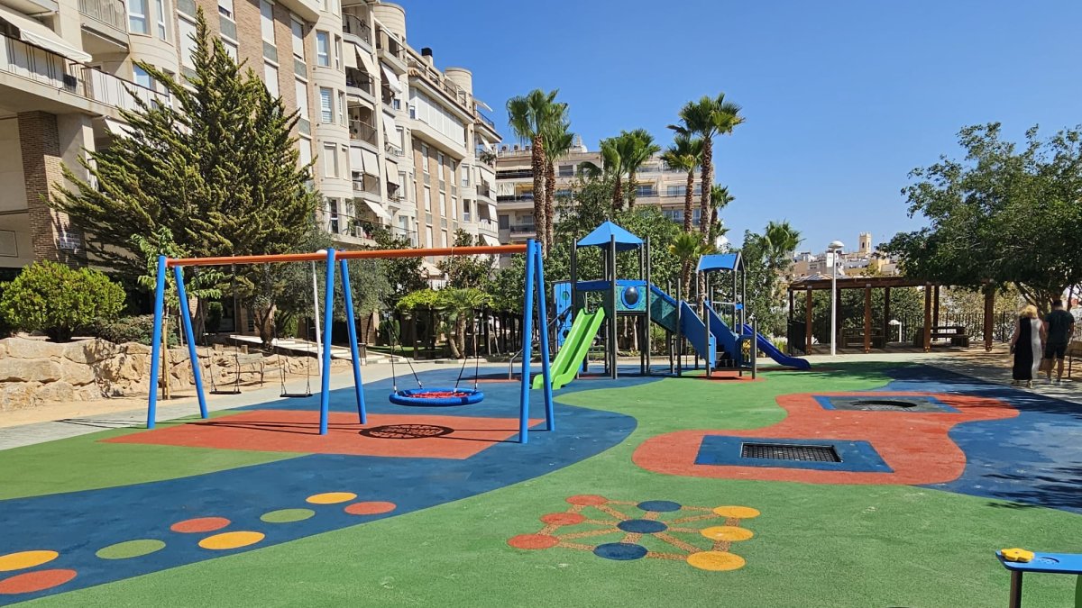 Finalizan las obras de remodelación del Parc dels Garrofers de Calpe