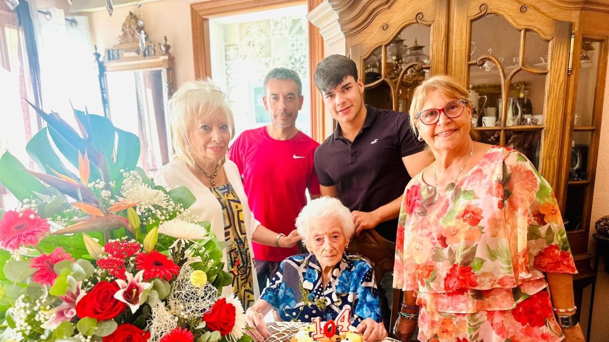 Carmen Alcaraz, la picassentina más longeva, cumple 104 años