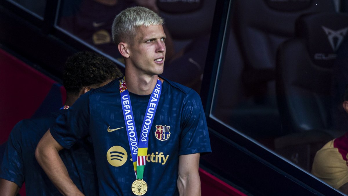 Dani Olmo, con la medalla de la Eurocopa.