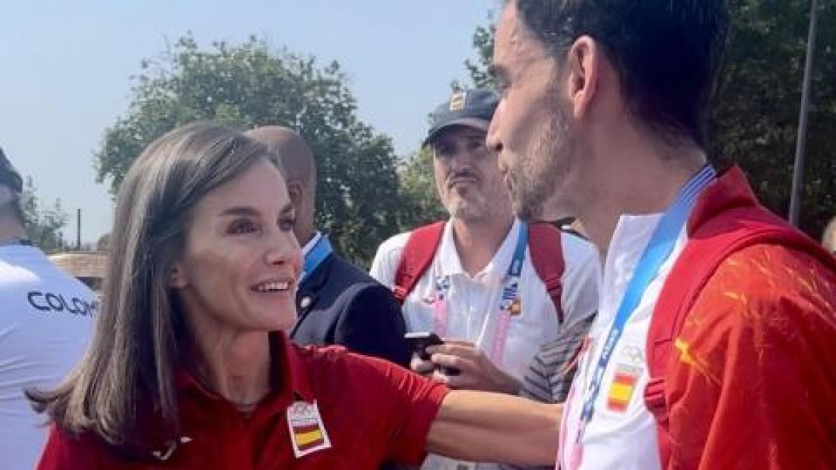 La Reina Letizia con Álvaro Martín en París 2024.