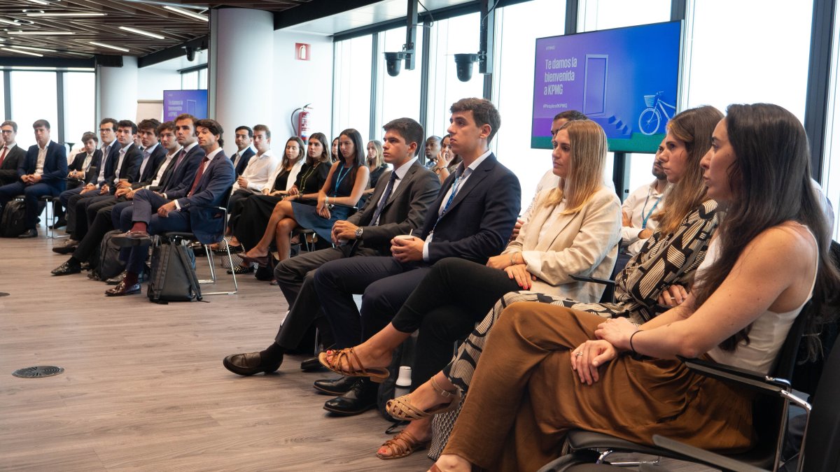 (Foto de ARCHIVO)
Sesión de bienvenida a los nuevos profesionales de KPMG

REMITIDA / HANDOUT por KPMG
Fotografía remitida a medios de comunicación exclusivamente para ilustrar la noticia a la que hace referencia la imagen, y citando la procedencia de la imagen en la firma
02/9/2024