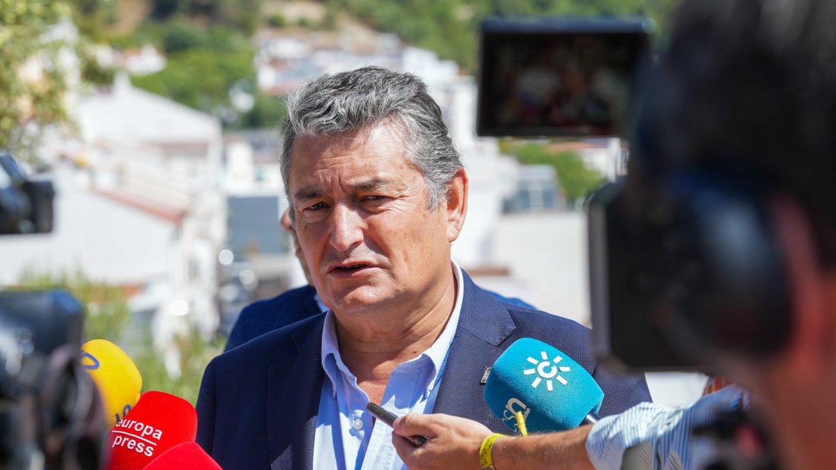 El consejero de la Presidencia de la Junta de Andalucía, Antonio Sanz, este lunes en Cádiz.