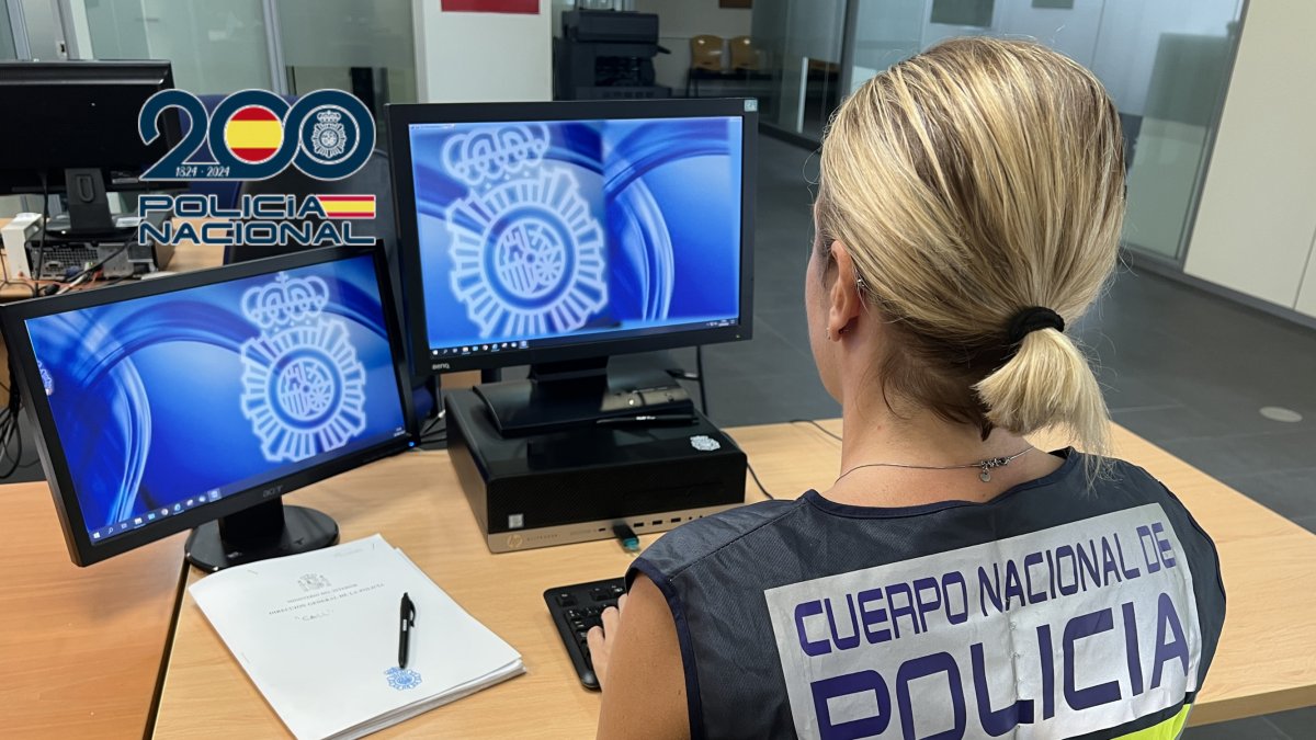 Investigadora de la Policía en imagen de archivo