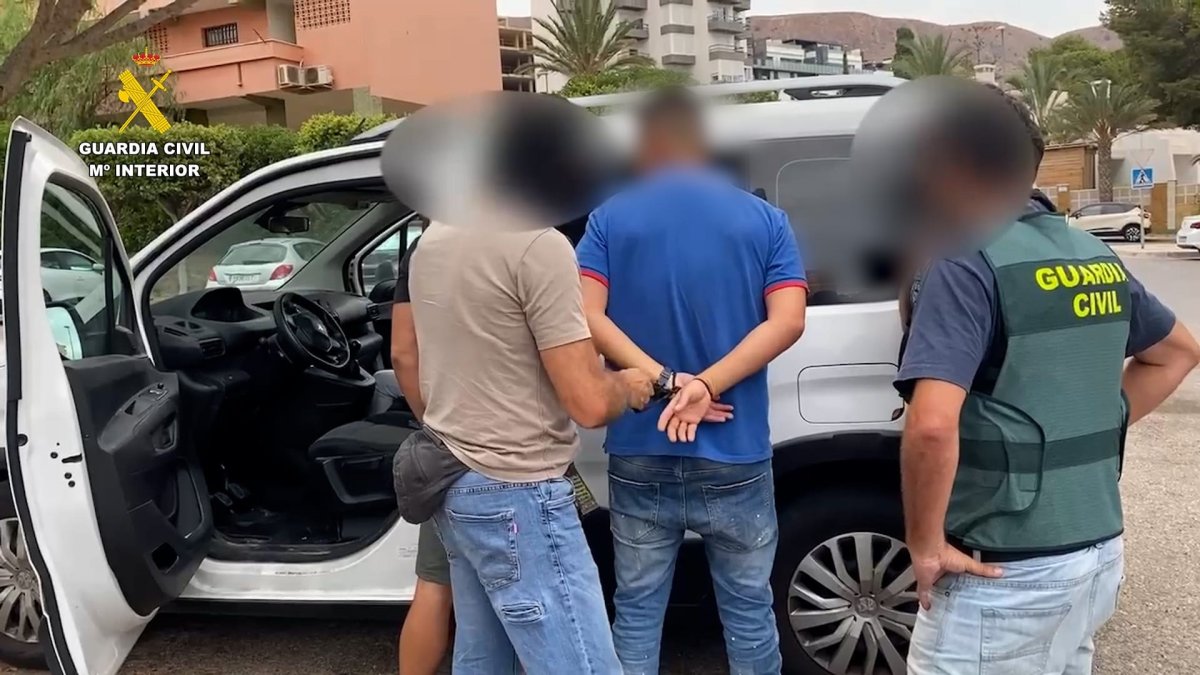 Uno de los detenidos acusados del crimen de un médico en Aguadulce, en Roquetas de Mar (Almería).