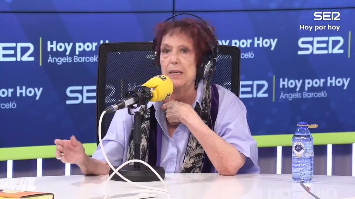 Maruja Torres visita a Àngels Barceló en 'Hoy por hoy'