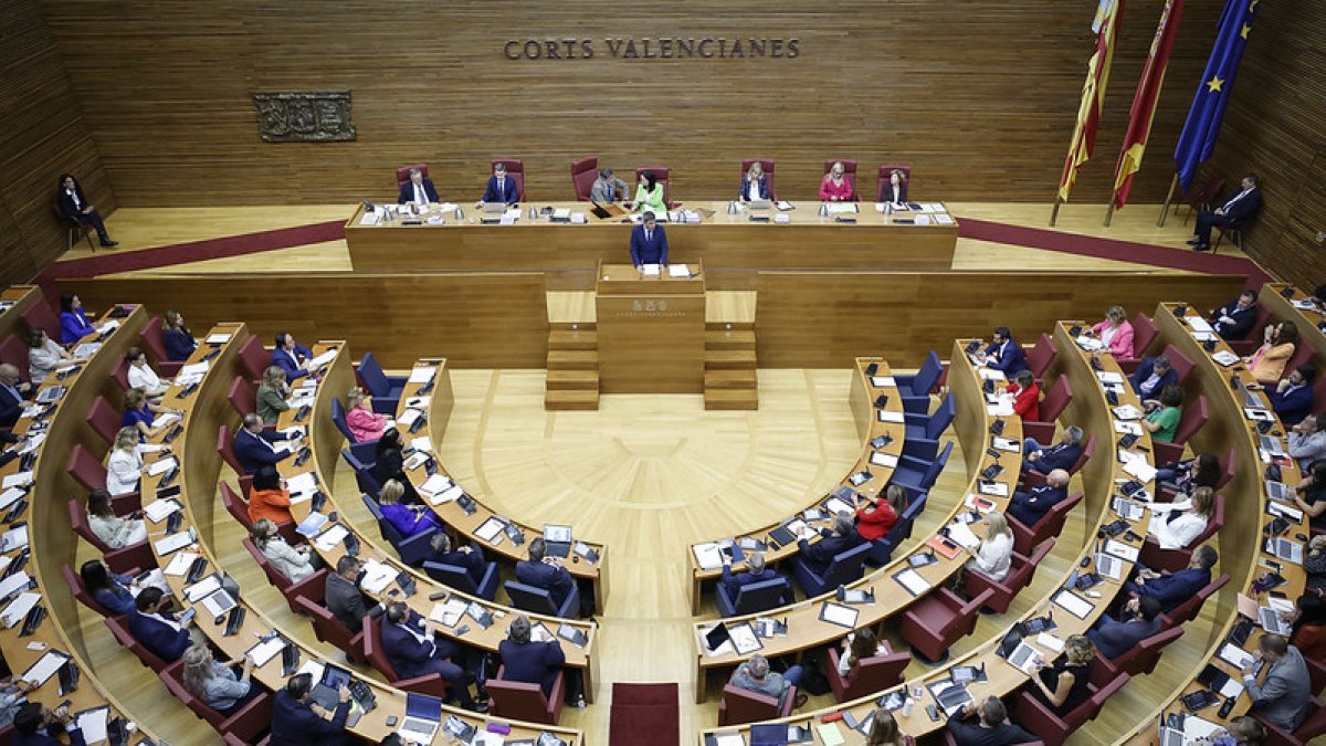 El hemiciclo del parlamento valenciano durante el debate de política general