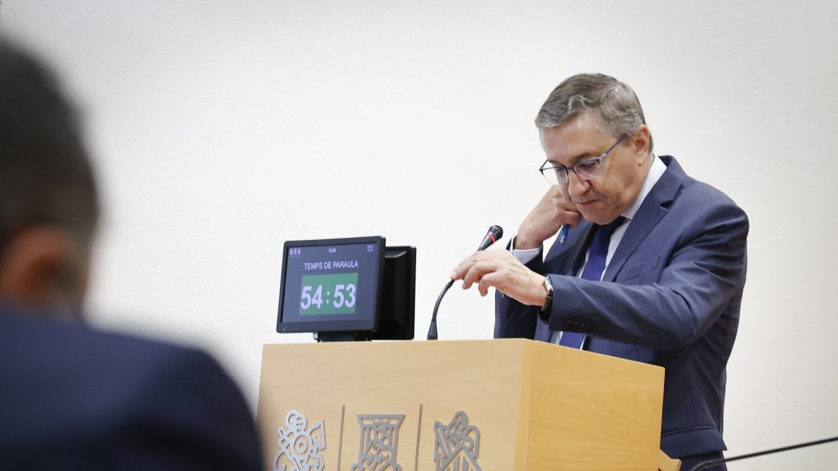 El conseller de Educación, Cultura, Universidades y Empleo, José Antonio Rovira,