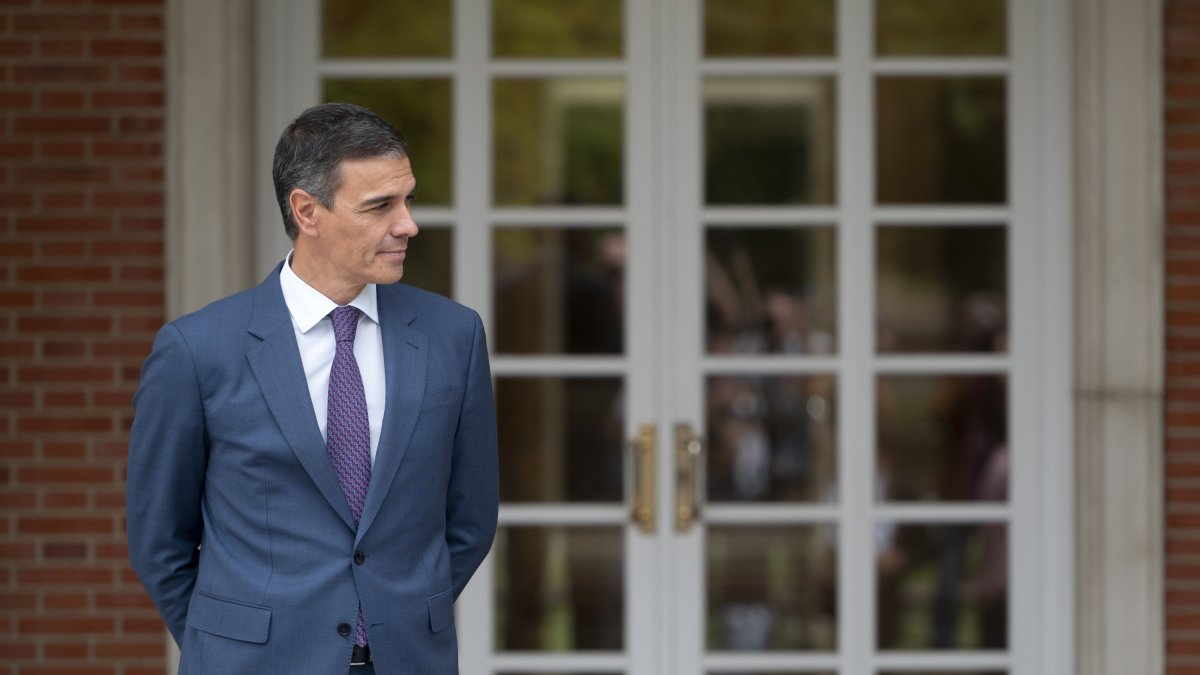 Pedro Sánchez, a la entrada de Moncloa.