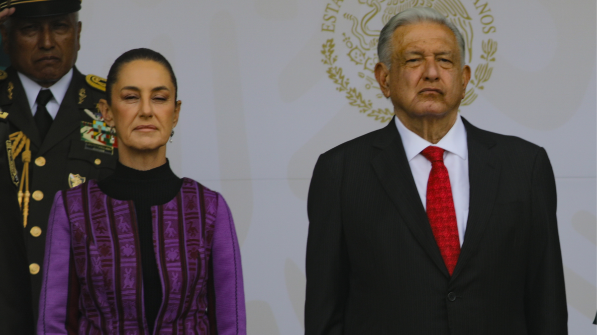 La nueva presidenta de México, Claudia Sheinbaum, y el anterior presidente, López Obrador.