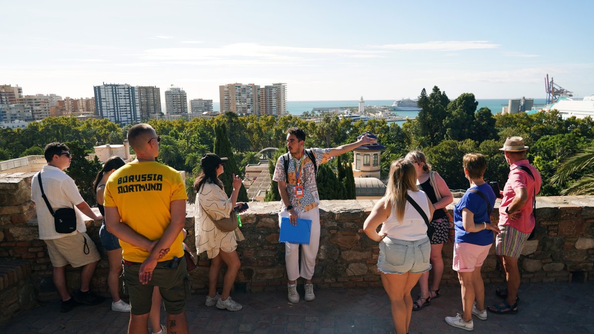 Turistas en Málaga, Andalucía.