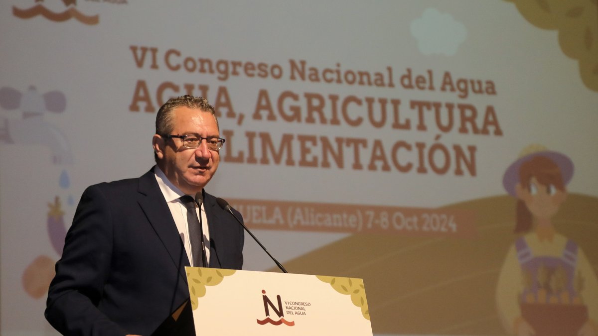 Toni Pérez en la apertura del Congreso Nacional