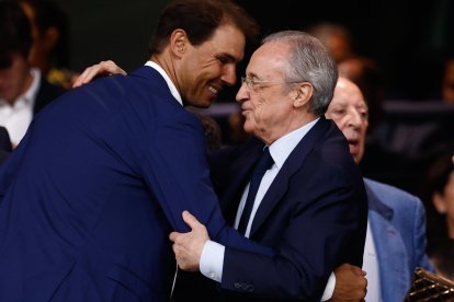 Rafael Nadal saluda a Florentino Pérez, en una imagen de archivo