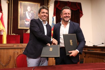 El 'president' de la Generalitat, Carlos Mazón, y el alcalde de Elche, Pablo Ruz
GVA
(Foto de ARCHIVO)
20/5/2024