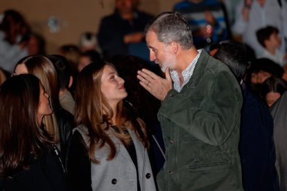 La Princesa Leonor y el Rey Felipe, en una foto del pasado invierno.