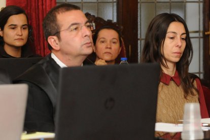 Las acusadas: Triana Martínez, Montserrat González y Raquel Gago.