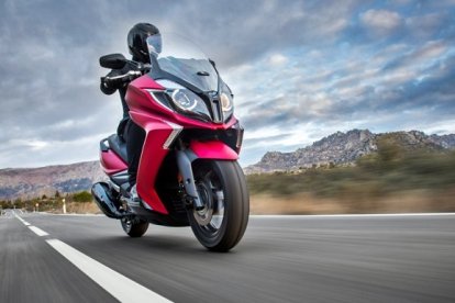 Kymco lanza el nuevo Super Dink: movilidad urbana Premium