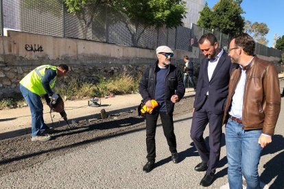 Visita del alcalde Carlos González al polígono de Carrús.