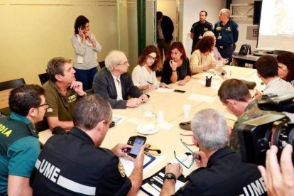 Francina Armengol en una reunión en Sant Llorenç.