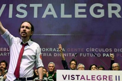 Pablo Iglesias, triunfante, tras derrotar a Errejón en el Vistalegre II.