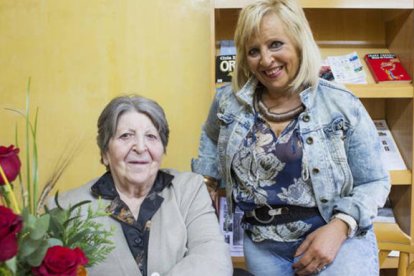 Pilar Abel, la supuesta hija de Dalí, y su madre.