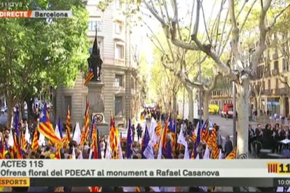 El plano de TV3 durante la ofrenda floral  del PDeCAT al monumento de Rafael Casanova.