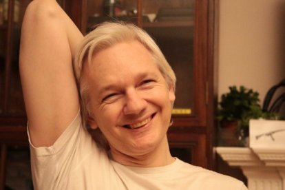 La CIA revela que Assange es cuñado de Willy Toledo