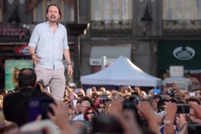 Iglesias desafía a la democracia