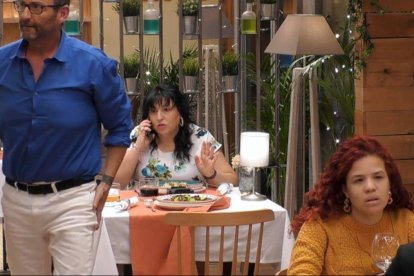 Un exconcurstante de 'First Dates' desvela algunos secretos del programa de Cuatro.