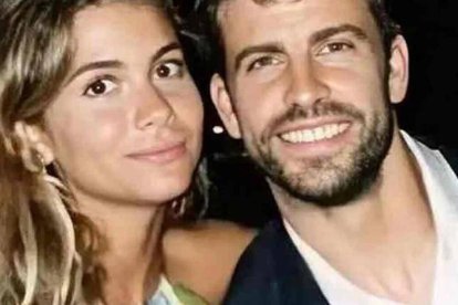 Chía también tenía pareja cuando inició su relación con Piqué