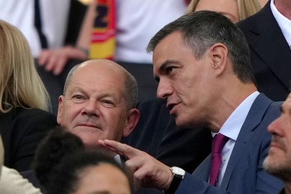 Pedro Sanchez viendo el Alemania vs España en la Euro 2024