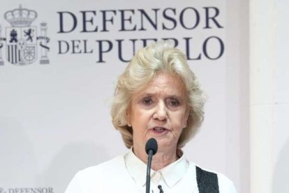 Soledad Becerril, Defensora de Pueblo