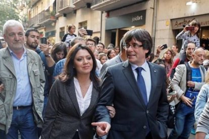 Puigdemont y su esposa, antes de fugarse a Bruselas