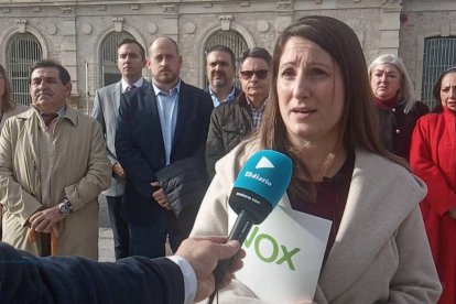 Vox tilda de “pantomima” el acto de Puig por la CE: “Gobierna con separatistas