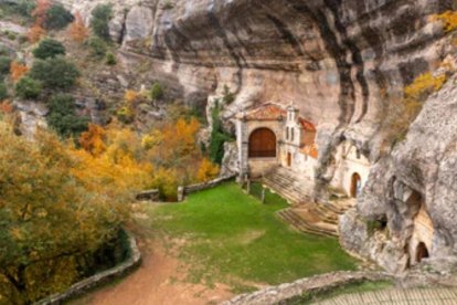 Ojo Guareña: monumento natural