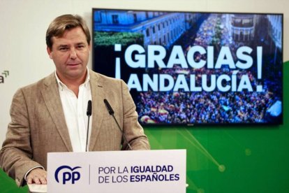 El secretario general del PP-A, Antonio Repullo, en rueda de prensa.