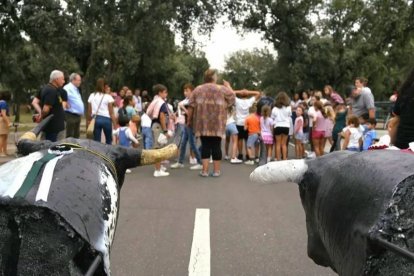 Encierro Infantil con carretones