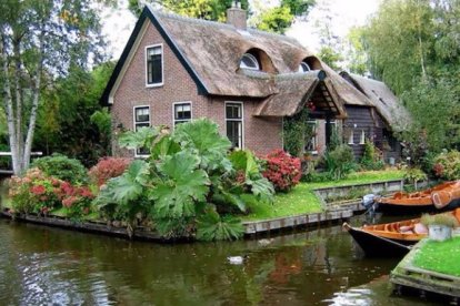 Giethoorn, el pueblo sin carreteras que parece sacado de un cuento