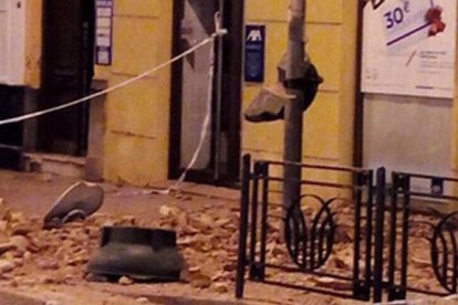 Foto de los desperfectos en una calle de Melilla. Foto: vía Twitter @belibosch