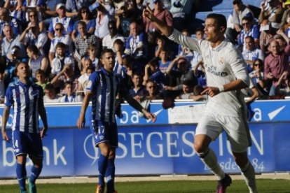 Cristiano Ronaldo durante el partido contra el Alavés.